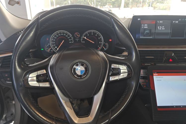 Used BMW 5 Series 2018 525Li Luxury Package
