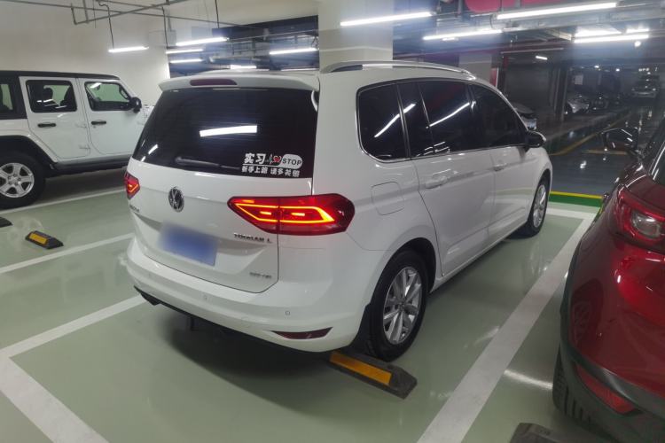 Used Volkswagen Touran 2018 Volkswagen Touran L 280TSI DSG Comfort Edition 7 Seats China VI Standard