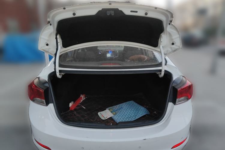 Used Hyundai Elantra 2015 1.6L Automatic Leading Model
