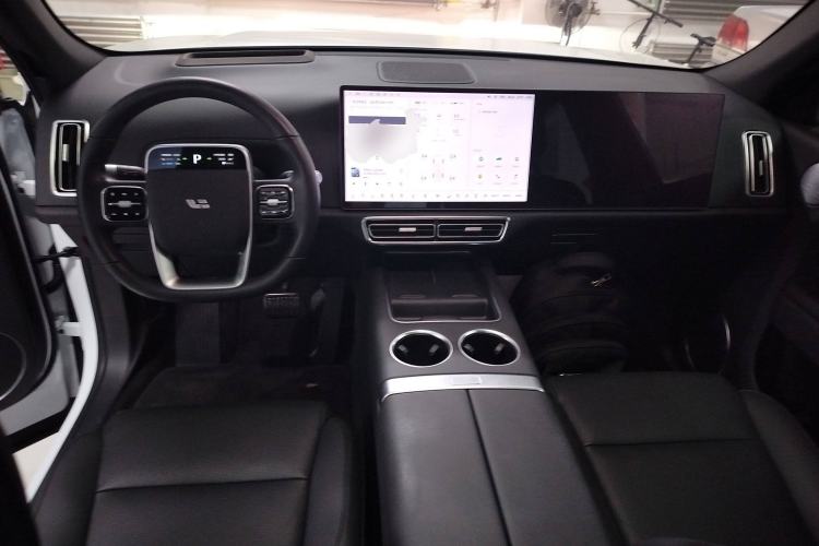 Used Li Auto L7 2023 Pro Model
