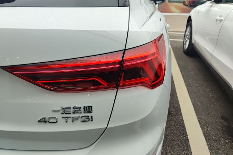 Used Audi Q3 2021 40 TFSI Fashion Dynamic Model
