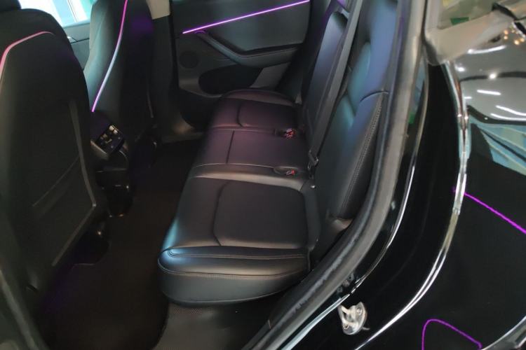 Used Tesla Model Y 2022 Long-Range All-Wheel-Drive Version
