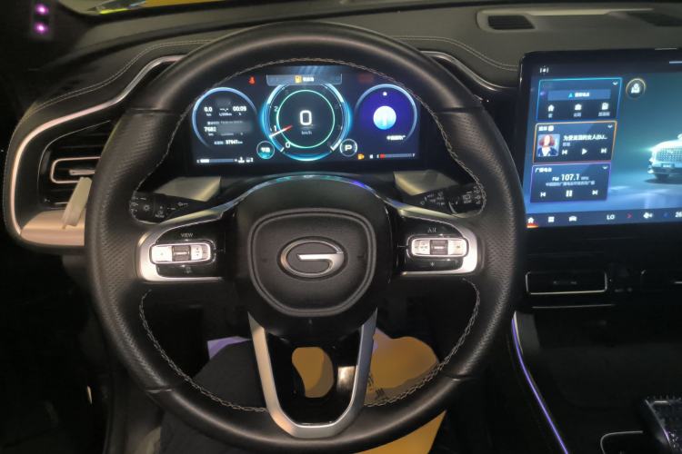 Used GAC Trumpchi GS8 2022 Linghang Series 2.0 TGDI Two-Wheel-Drive Luxury Smart Connectivity Version (7 Seats)
