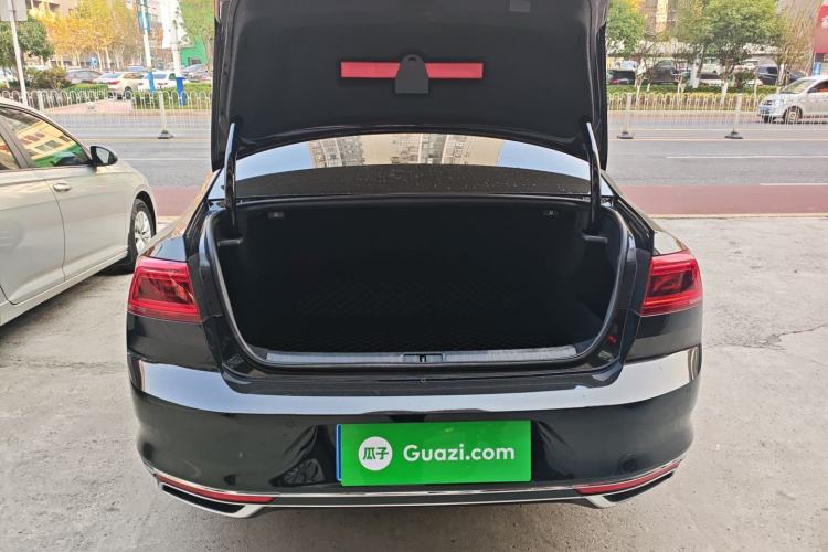 Used Volkswagen Magotan 2020 330TSI DSG Leading Model
