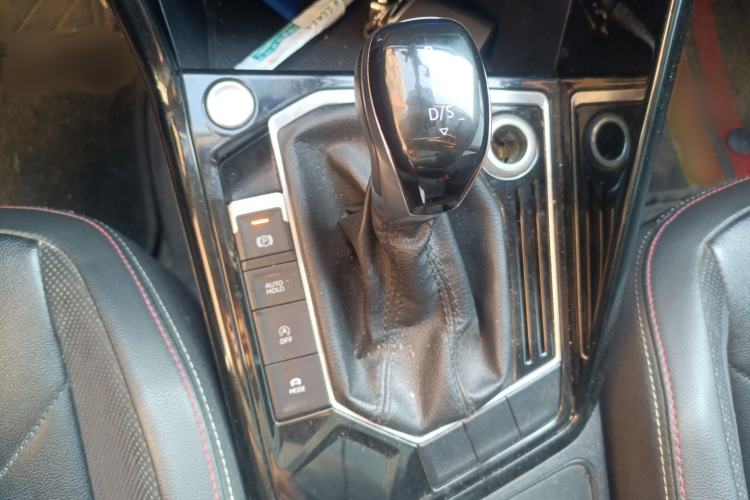 Used Volkswagen Tayron 2020 330TSI Two-Wheel Drive Luxury Smart Connectivity Version
