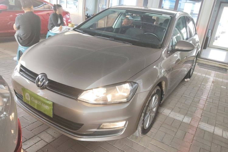Used Volkswagen Golf 2016 1.6L Automatic Fashion Model
