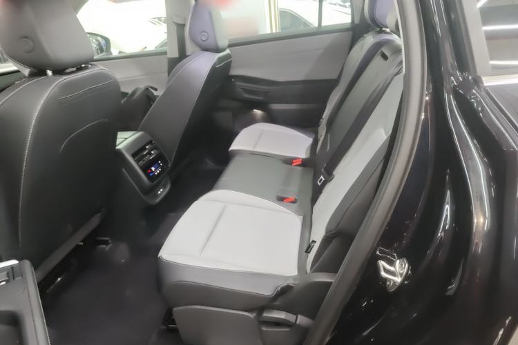 Used Volkswagen Teramont 2026 Model, Tiguan Pro 380TSI Two-Wheel Drive Cross-Border Edition
