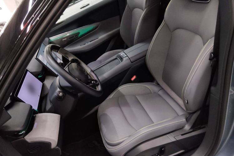 Used Lynk & Co 08 EM-P 2025 245km Ultra-Long Range Halo
