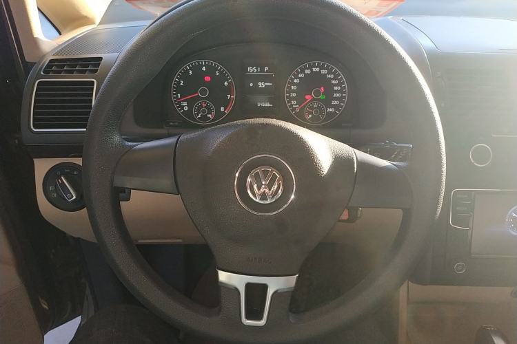 Used Volkswagen Touran 2015 1.4T DSG Comfort Edition 5 Seats
