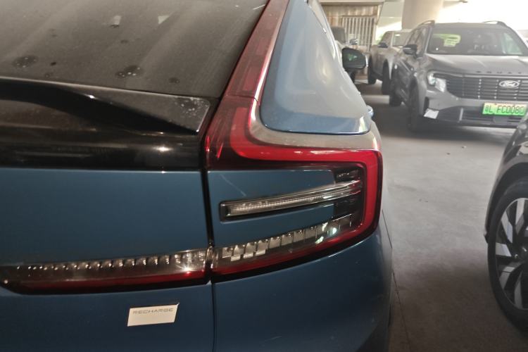 Used Volvo C40 2024 Long-Range PRO Version
