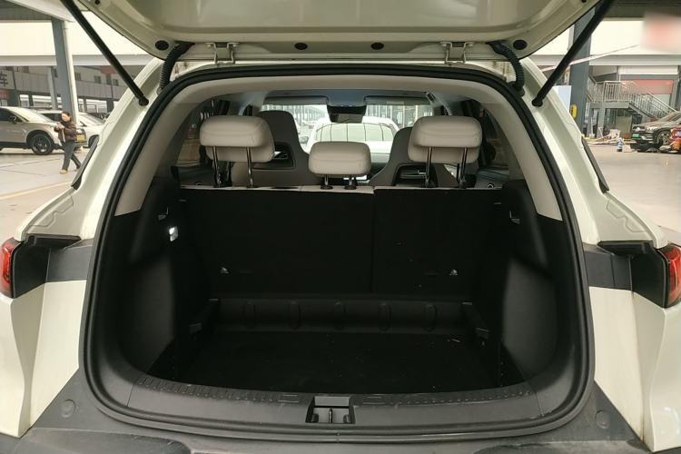 Used BYD Yuan UP 2025 Intelligent Driving Version 401 km Leading Edition
