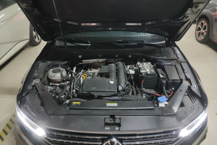 Used Volkswagen Magotan 2023 2 Million Units Limited-Edition 280TSI DSG Comfort Version
