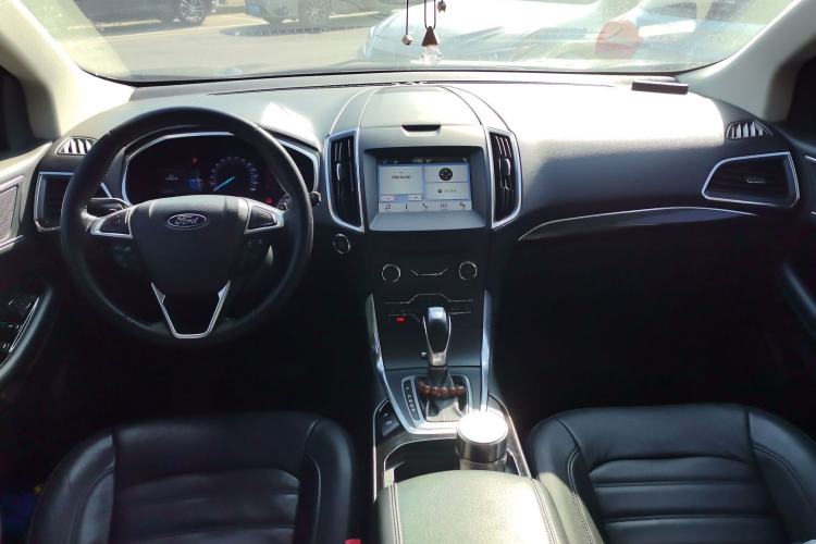 Used Ford Edge 2018 EcoBoost 245 Two-Wheel-Drive Titanium 7-Seater China V Standard
