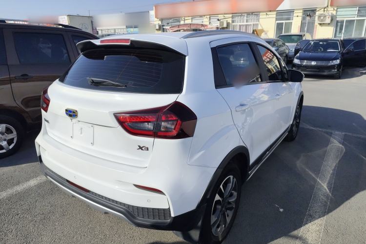 Used Geely Auto Vision X3 2019 Upgraded Model 1.5L Manual Elite Version
