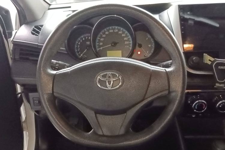 Used Toyota YARiS L 2016 Revised 1.5E CVT Charming Edition
