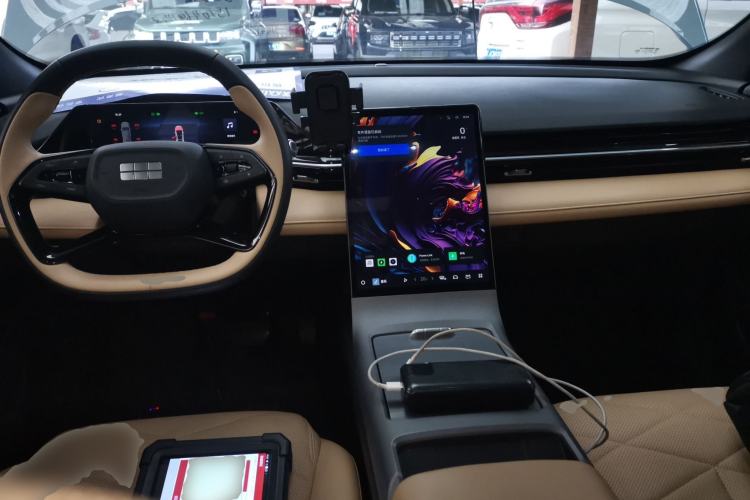 Used  L6 2024 125km PLUS Dragon Edition
