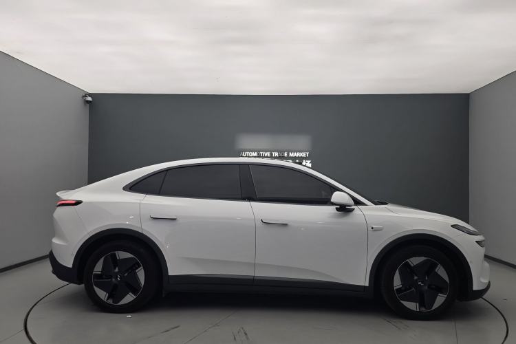 Used ONVO L60 2024 60 kWh Rear-Drive Version
