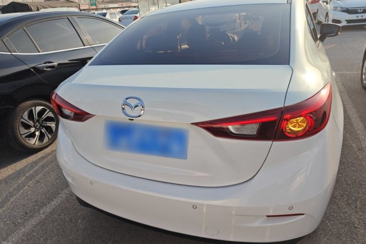 Used Mazda Mazda 3 Axela 2017 Sedan 1.5L Automatic Luxury Model Emission Standard China V
