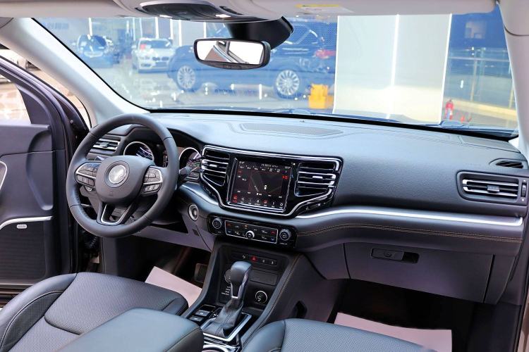 Used  Grand Commander 2018 2.0T Four-Wheel Drive Smart Enjoyment Version China V Emission Standard
