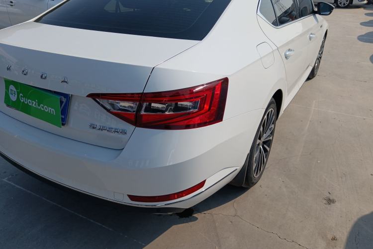 Used Skoda Superb 2018 TSI330 DSG Comfort Edition China VI Standard