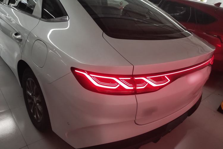 Used BYD Qin L 2025 DM-i Smart Drive 80KM Leading Model