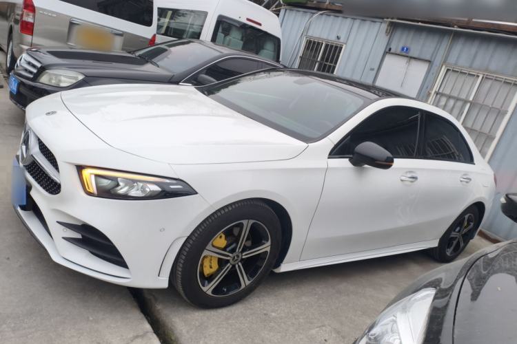 Used Mercedes-Benz A-Class 2022 A 200 L Sport Sedan Fashion Model
