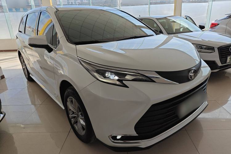 Used Toyota Sienna 2024 2.5L Hybrid Comfort Edition
