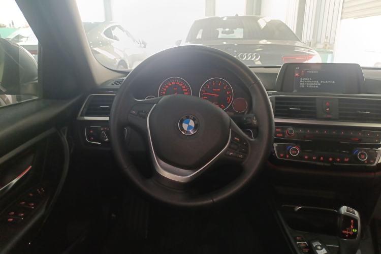 Used BMW 3 Series 2017 320Li Fashion Model
