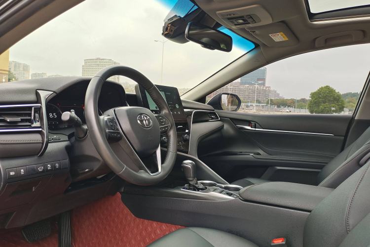 Used Toyota Camry 2021 2.5G Luxury Edition
