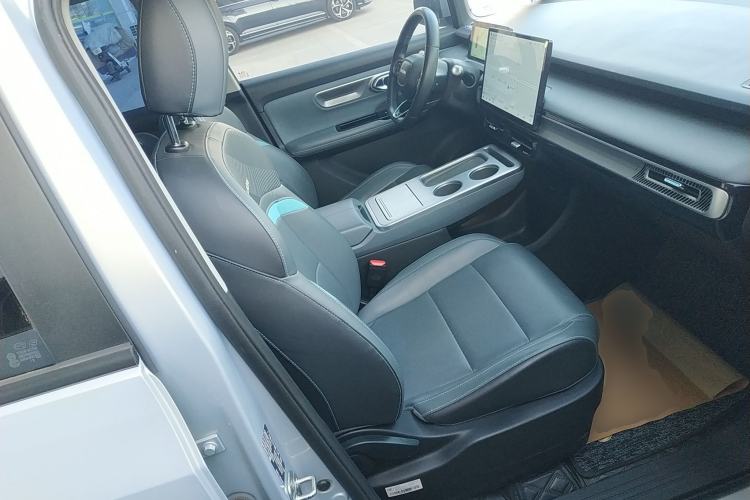 Used AION Y 2023 Younger Star Edition