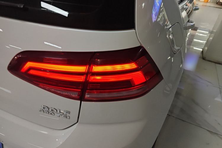 Used Volkswagen Golf 2018 230TSI Automatic Comfort Model
