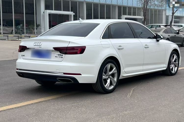 Used Audi A4L 2019 40 TFSI Ambition China VI
