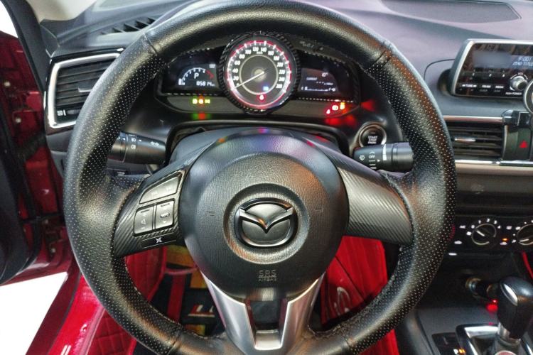 Used Mazda Mazda 3 Axela 2016 Sedan 1.5L Automatic Comfort Model
