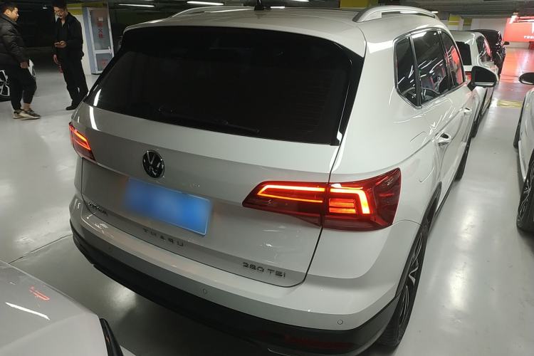 Used Volkswagen Tharu 2022 280TSI Two-Wheel-Drive Luxury Edition