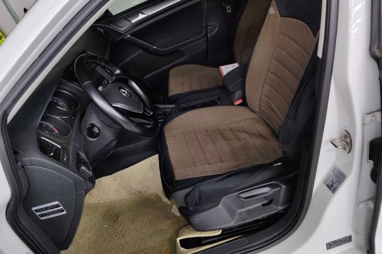 Used Volkswagen Golf 2016 1.6L Automatic Comfort Model
