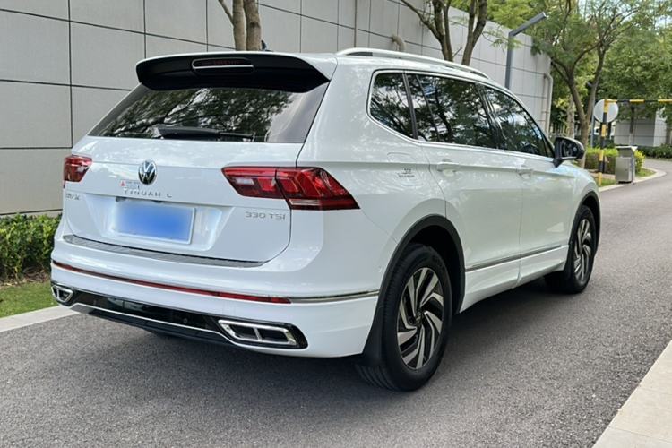 Used Volkswagen Tiguan L 2024 Outstanding Model 330TSI Automatic Two-Wheel Drive R-Line Dragon Glory Edition
