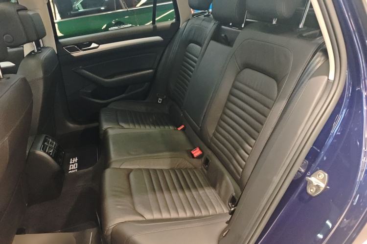 Used Volkswagen Variant 2018 380TSI Two-Wheel Drive Comfort Edition