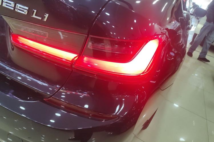 Used BMW 3 Series 2021 Restyled 325Li M Sport Package
