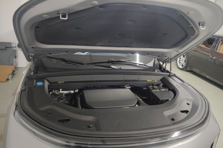 Used Li Auto L9 2022 Max model
