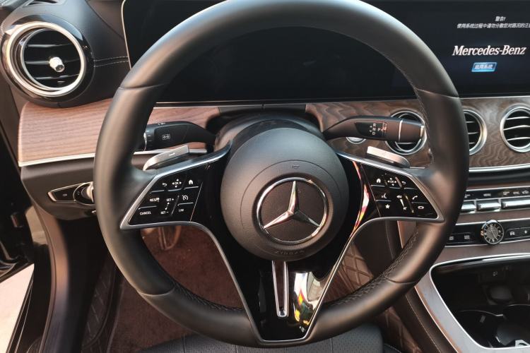 Used Mercedes-Benz E-Class 2021 Facelift E 260 L
