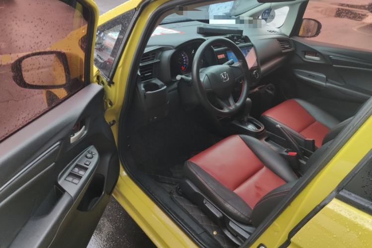 Used Honda Fit 2016 1.5L LXS CVT Comfort Sunroof Version
