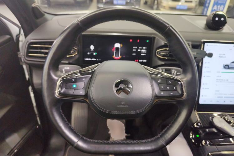 Used Nio ES8 2020 415 km Range 6-Seater Version