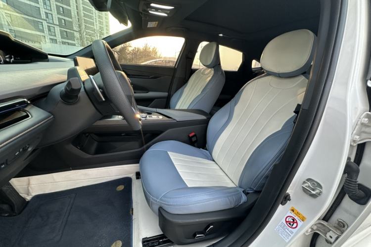 Used Changan UNI-V 2022 1.5T Prestige Version
