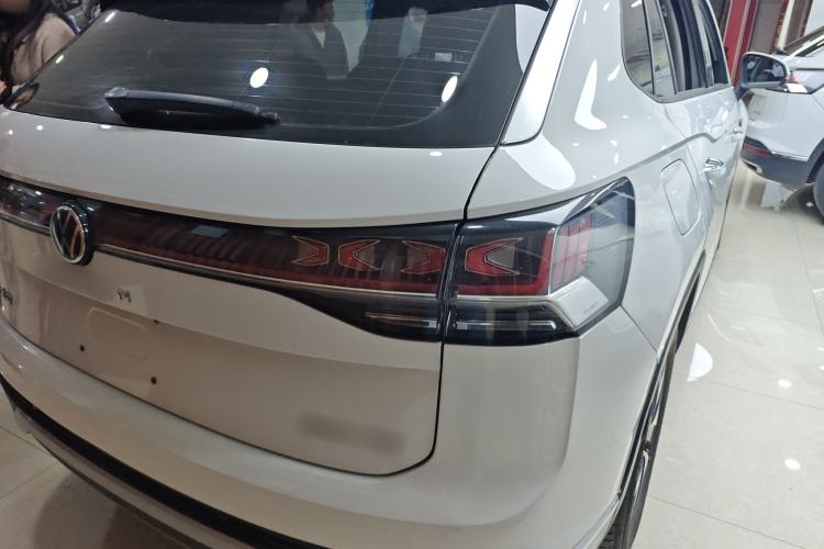 Used Volkswagen Tayron 2023 300TSI Two-Wheel-Drive Luxury Plus Advanced Edition