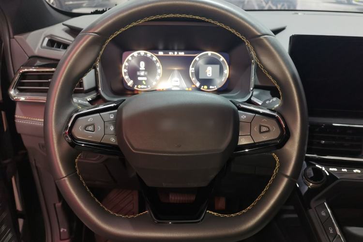 Used Lynk & Co 06 EM-P 2023 1.5T Remix PHEV Hero
