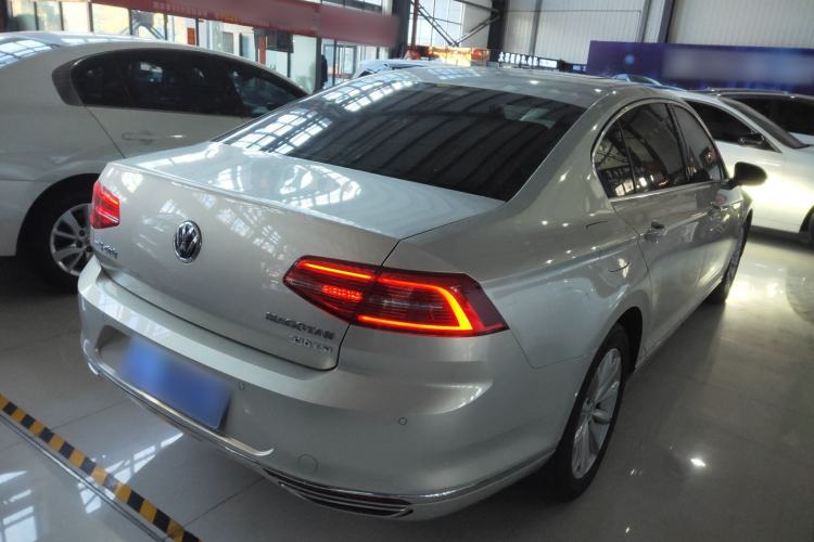 Used Volkswagen Magotan 2019 330TSI DSG Leading Edition China V Standard
