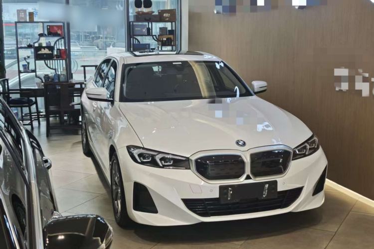 Used BMW i3 2022 eDrive 35 L
