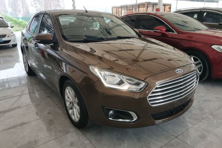 Used Ford Escort 2015 1.5L Manual Fashion Edition

