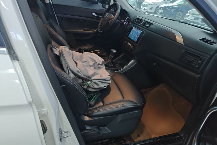 Used Qoros 5 2018 1.6T Automatic Leading Model
