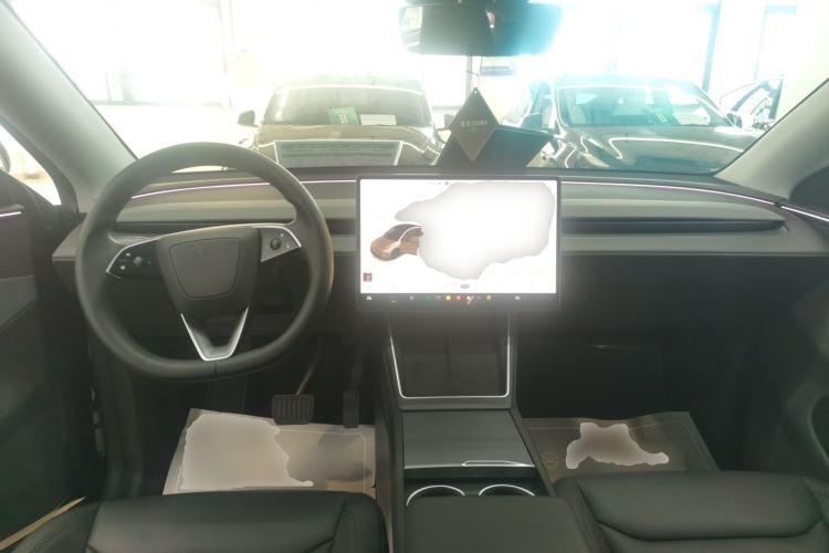 Used Tesla Model Y 2025 Rear-Wheel-Drive Version